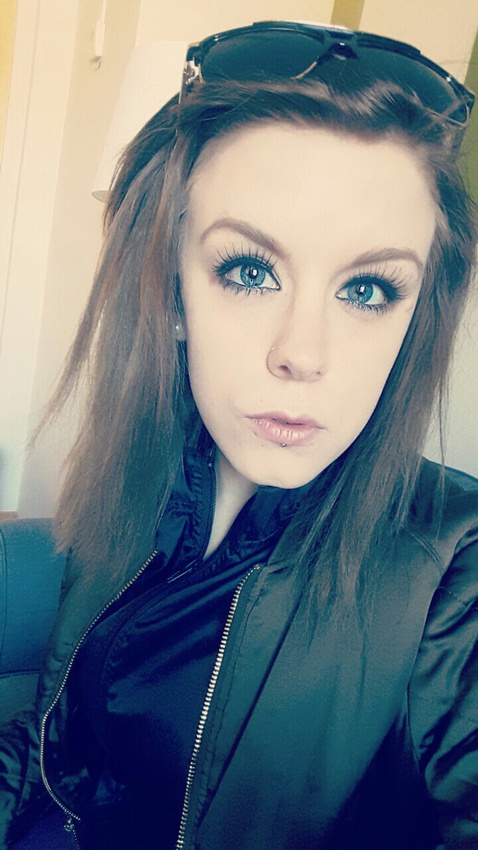 Klicka för att förstora LunaeLycoris skickade en bild