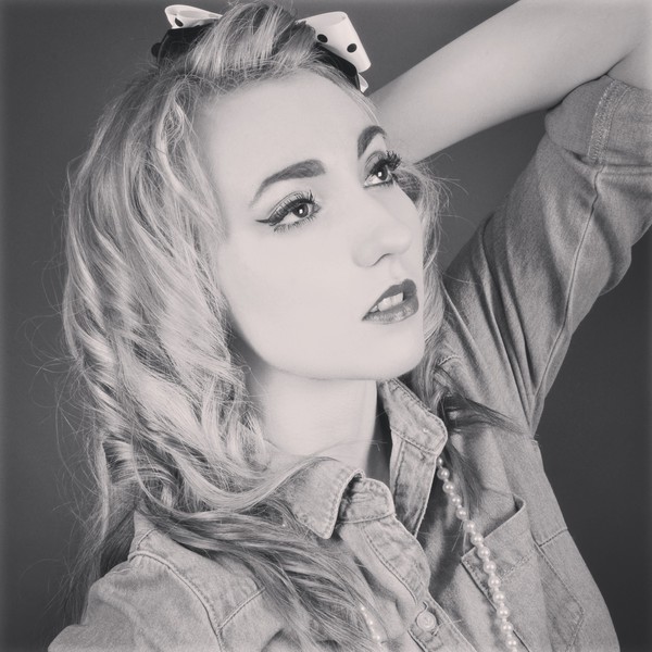 EmmiFoxxx