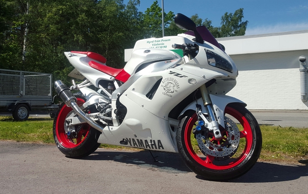 SuperbikeR1