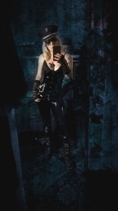 Atrum_Regina