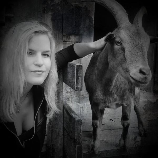 Atrum_Regina